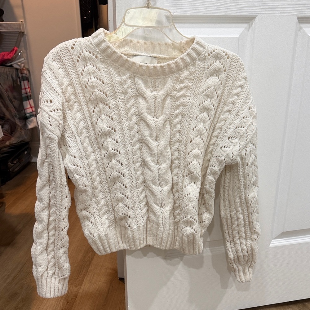 Elegant Cream Cable Knit Sweater